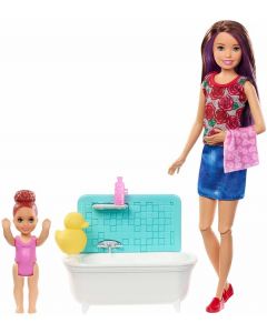 Lalka Barbie Skipper Klub Opiekunek Kąpiel w wannie FXH05 Mattel