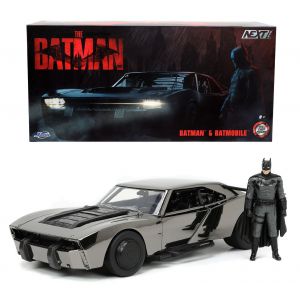 Auto metalowe Batmobile 2022 Comic Con z figurką 1:24 Batman 253215012 Jada